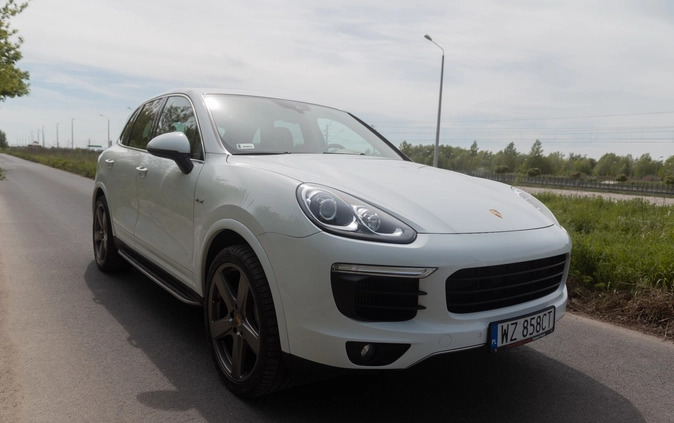 Porsche Cayenne cena 199800 przebieg: 215000, rok produkcji 2015 z Warszawa małe 742